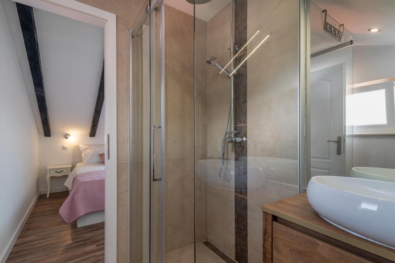 Dobrila * Kaštel Novi